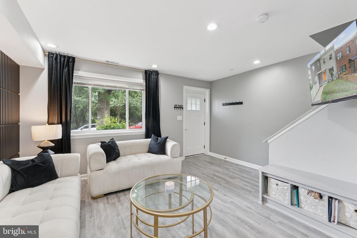 1525 MORRIS RD SE, WASHINGTON, District Of Columbia 20020, 4 Bedrooms Bedrooms, ,2 BathroomsBathrooms,Residential,For sale,1525 MORRIS RD SE,DCDC2209152 MLS # DCDC2209152