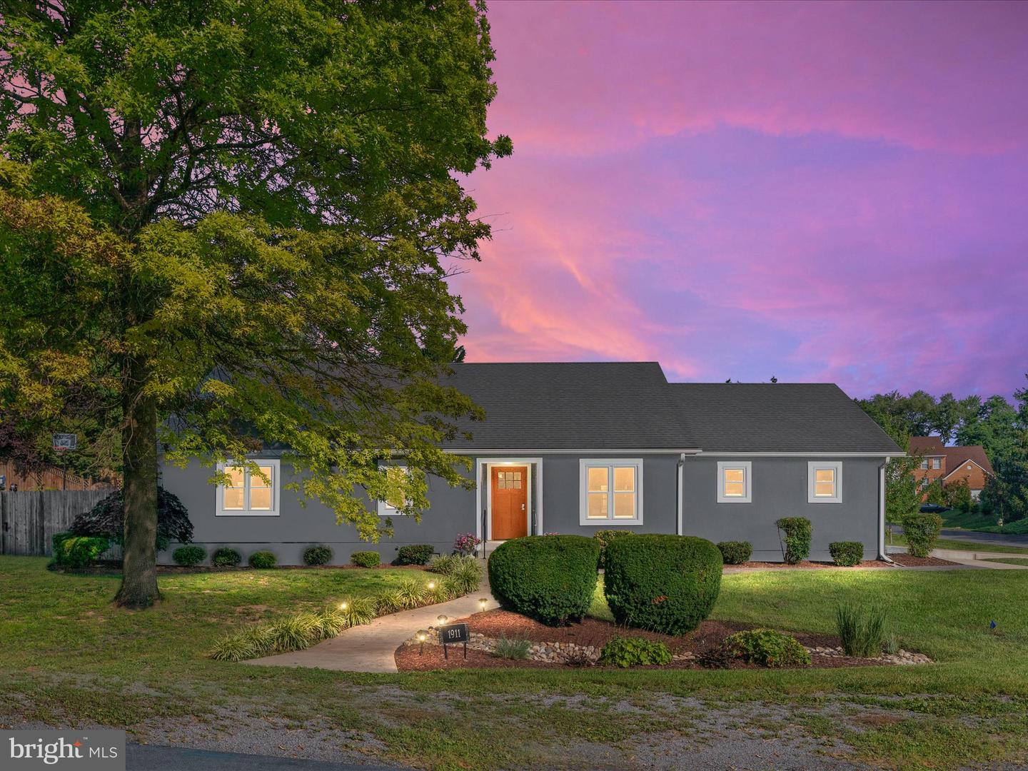 1911 WAYLAND DR, WINCHESTER, Virginia 22601, 2 Bedrooms Bedrooms, ,2 BathroomsBathrooms,Residential,For sale,1911 WAYLAND DR,VAFV2035302 MLS # VAFV2035302