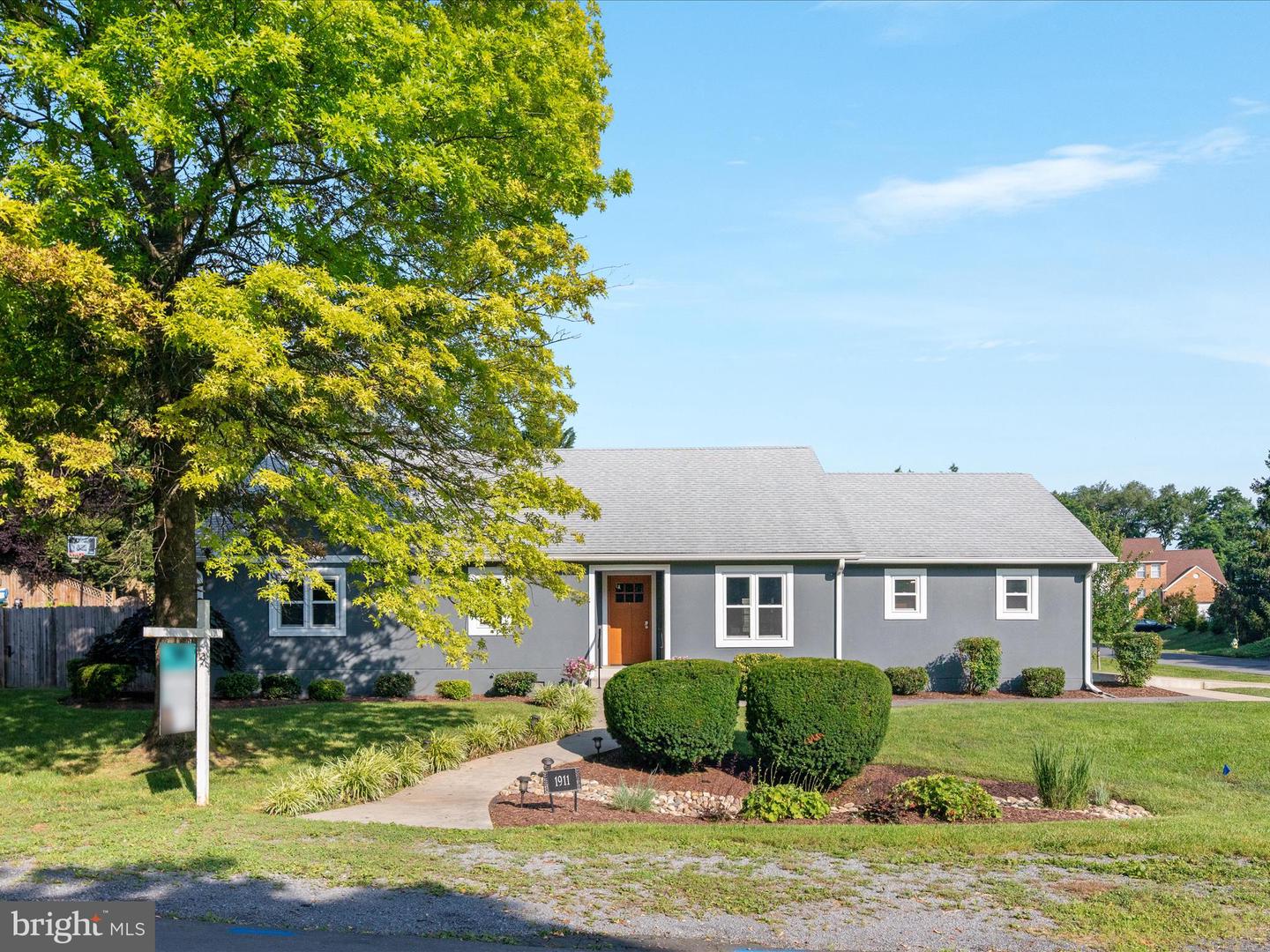 1911 WAYLAND DR, WINCHESTER, Virginia 22601, 2 Bedrooms Bedrooms, ,2 BathroomsBathrooms,Residential,For sale,1911 WAYLAND DR,VAFV2035302 MLS # VAFV2035302