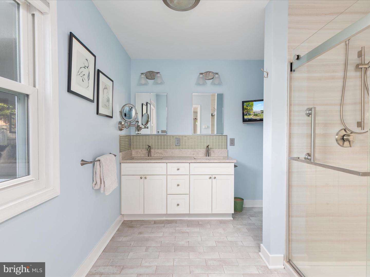 1911 WAYLAND DR, WINCHESTER, Virginia 22601, 2 Bedrooms Bedrooms, ,2 BathroomsBathrooms,Residential,For sale,1911 WAYLAND DR,VAFV2035302 MLS # VAFV2035302