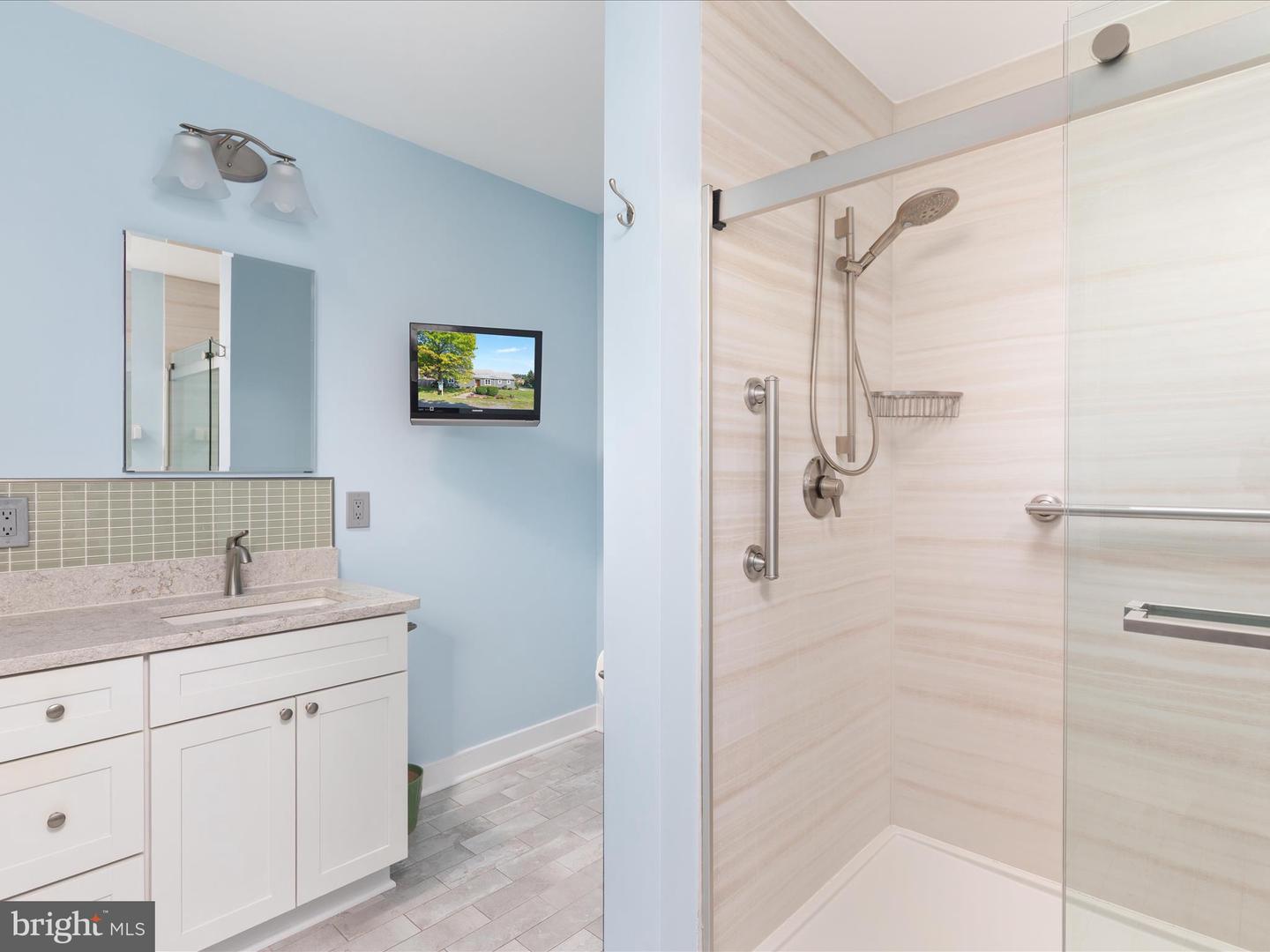 1911 WAYLAND DR, WINCHESTER, Virginia 22601, 2 Bedrooms Bedrooms, ,2 BathroomsBathrooms,Residential,For sale,1911 WAYLAND DR,VAFV2035302 MLS # VAFV2035302