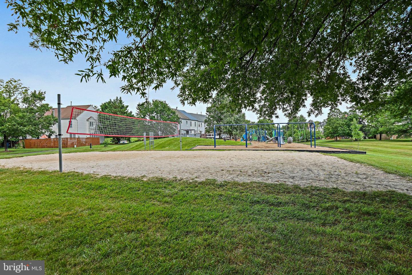 20144 CREW SQ, ASHBURN, Virginia 20147, 2 Bedrooms Bedrooms, ,3 BathroomsBathrooms,Residential,For sale,20144 CREW SQ,VALO2101352 MLS # VALO2101352