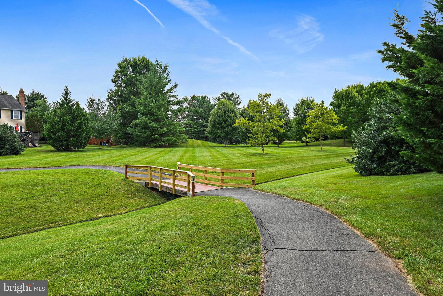 20144 CREW SQ, ASHBURN, Virginia 20147, 2 Bedrooms Bedrooms, ,3 BathroomsBathrooms,Residential,For sale,20144 CREW SQ,VALO2101352 MLS # VALO2101352