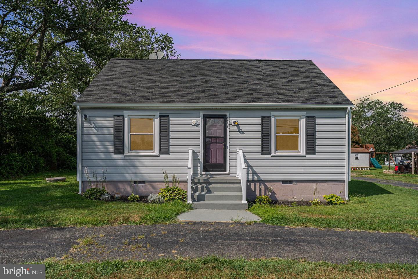 6705 HARRISON RD, FREDERICKSBURG, Virginia 22407, 4 Bedrooms Bedrooms, ,1 BathroomBathrooms,Residential,For sale,6705 HARRISON RD,VASP2034516 MLS # VASP2034516