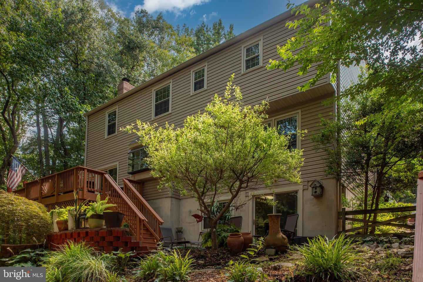 8412 SWEET PINE CT, SPRINGFIELD, Virginia 22153, 5 Bedrooms Bedrooms, ,4 BathroomsBathrooms,Residential,For sale,8412 SWEET PINE CT,VAFX2254322 MLS # VAFX2254322