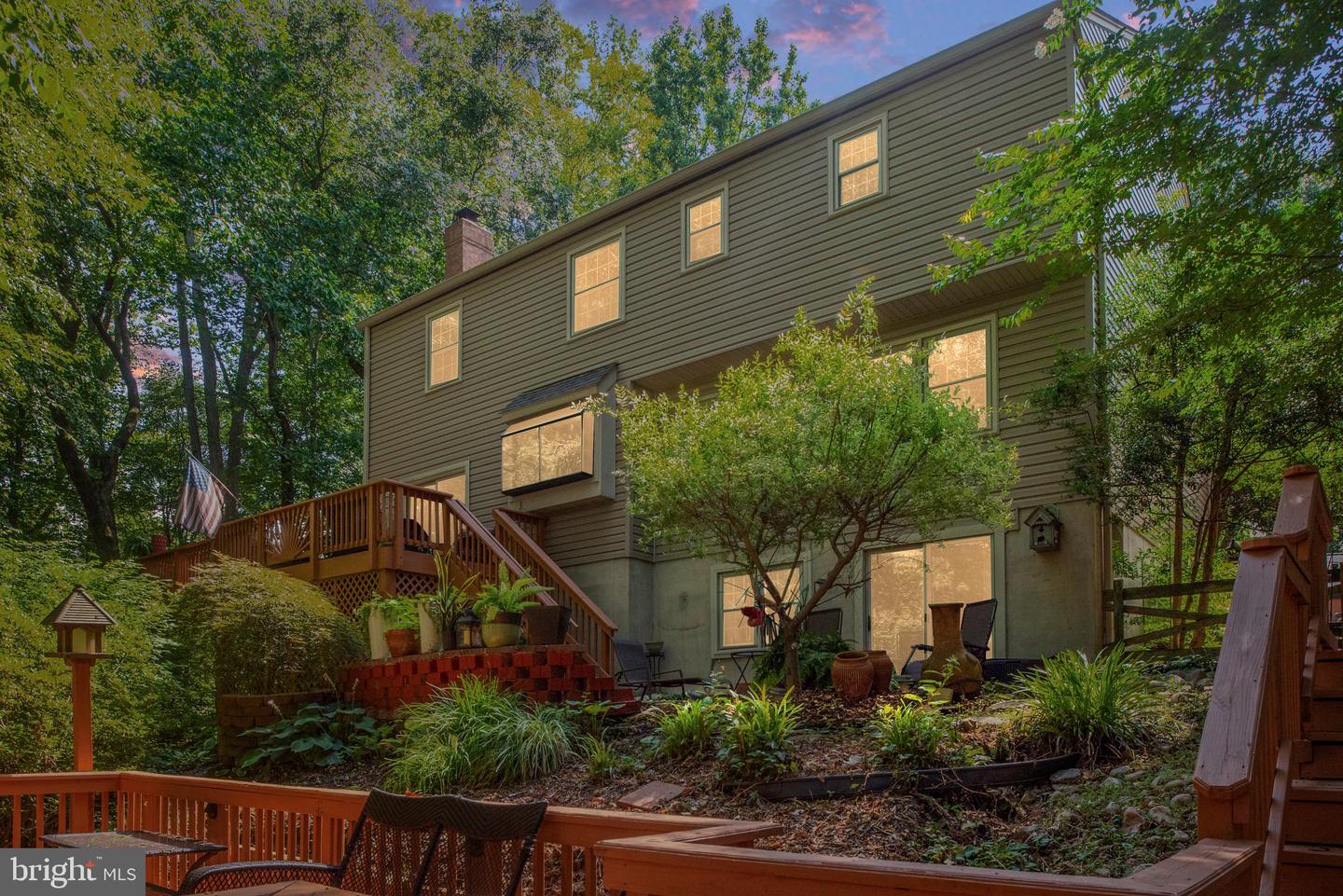 8412 SWEET PINE CT, SPRINGFIELD, Virginia 22153, 5 Bedrooms Bedrooms, ,4 BathroomsBathrooms,Residential,For sale,8412 SWEET PINE CT,VAFX2254322 MLS # VAFX2254322