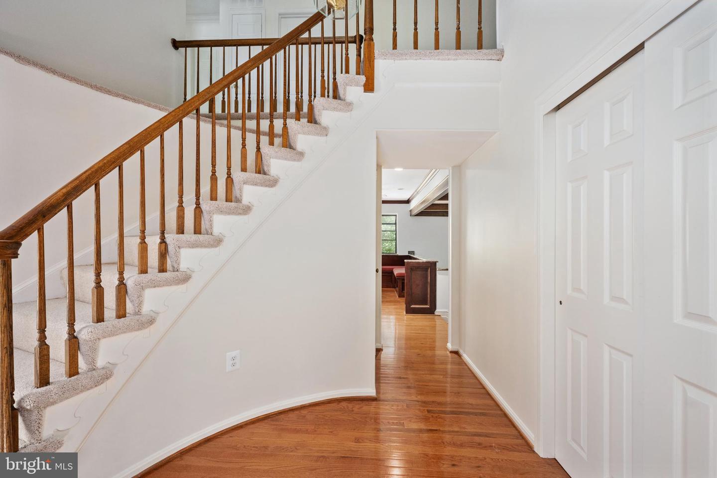 8412 SWEET PINE CT, SPRINGFIELD, Virginia 22153, 5 Bedrooms Bedrooms, ,4 BathroomsBathrooms,Residential,For sale,8412 SWEET PINE CT,VAFX2254322 MLS # VAFX2254322