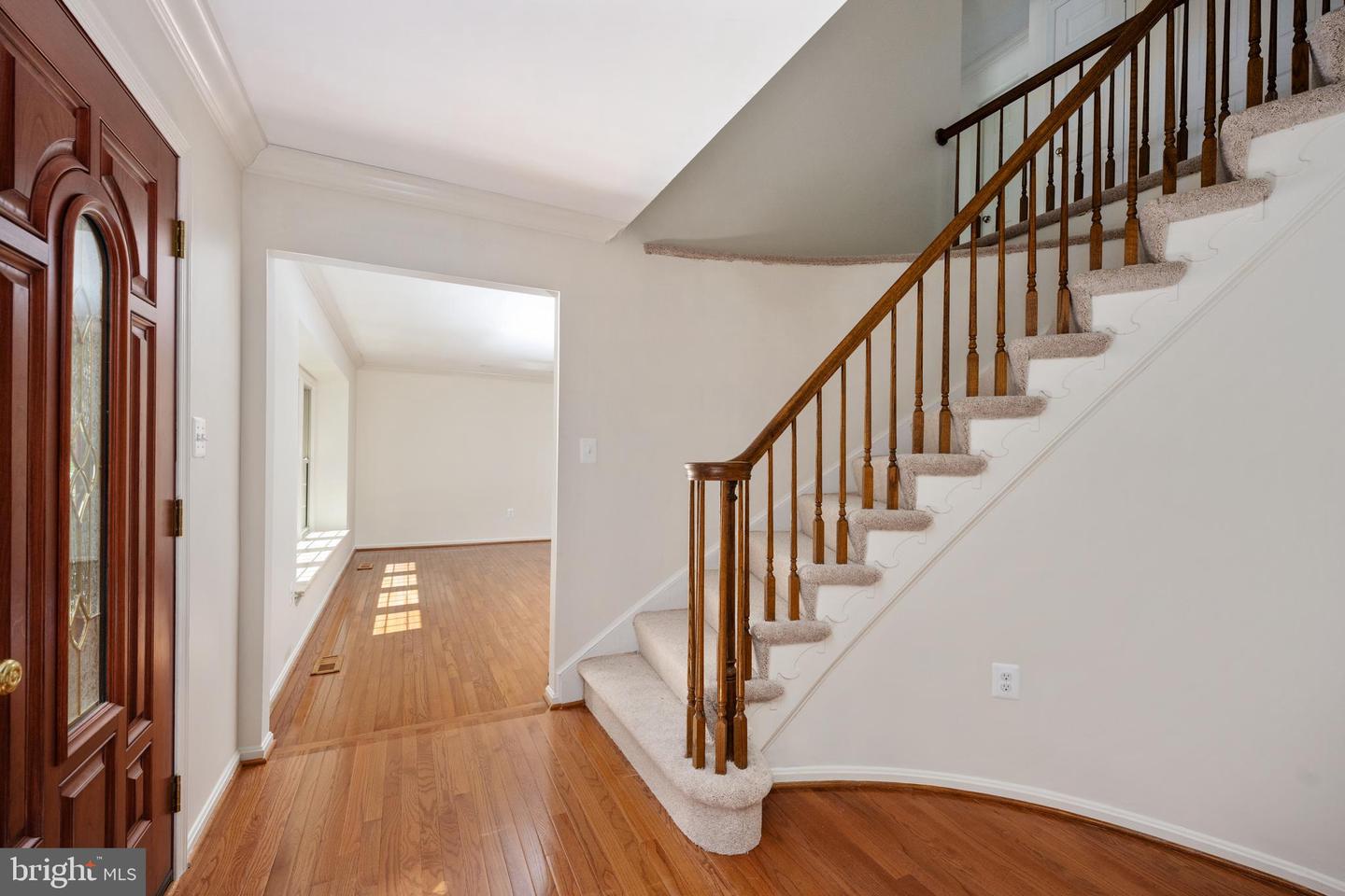8412 SWEET PINE CT, SPRINGFIELD, Virginia 22153, 5 Bedrooms Bedrooms, ,4 BathroomsBathrooms,Residential,For sale,8412 SWEET PINE CT,VAFX2254322 MLS # VAFX2254322