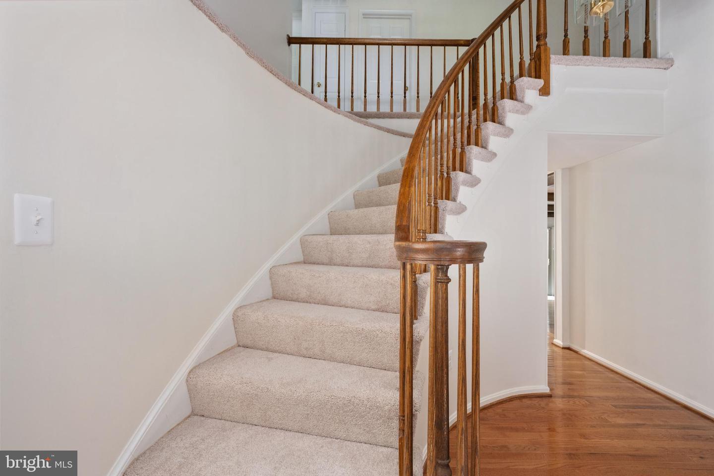 8412 SWEET PINE CT, SPRINGFIELD, Virginia 22153, 5 Bedrooms Bedrooms, ,4 BathroomsBathrooms,Residential,For sale,8412 SWEET PINE CT,VAFX2254322 MLS # VAFX2254322