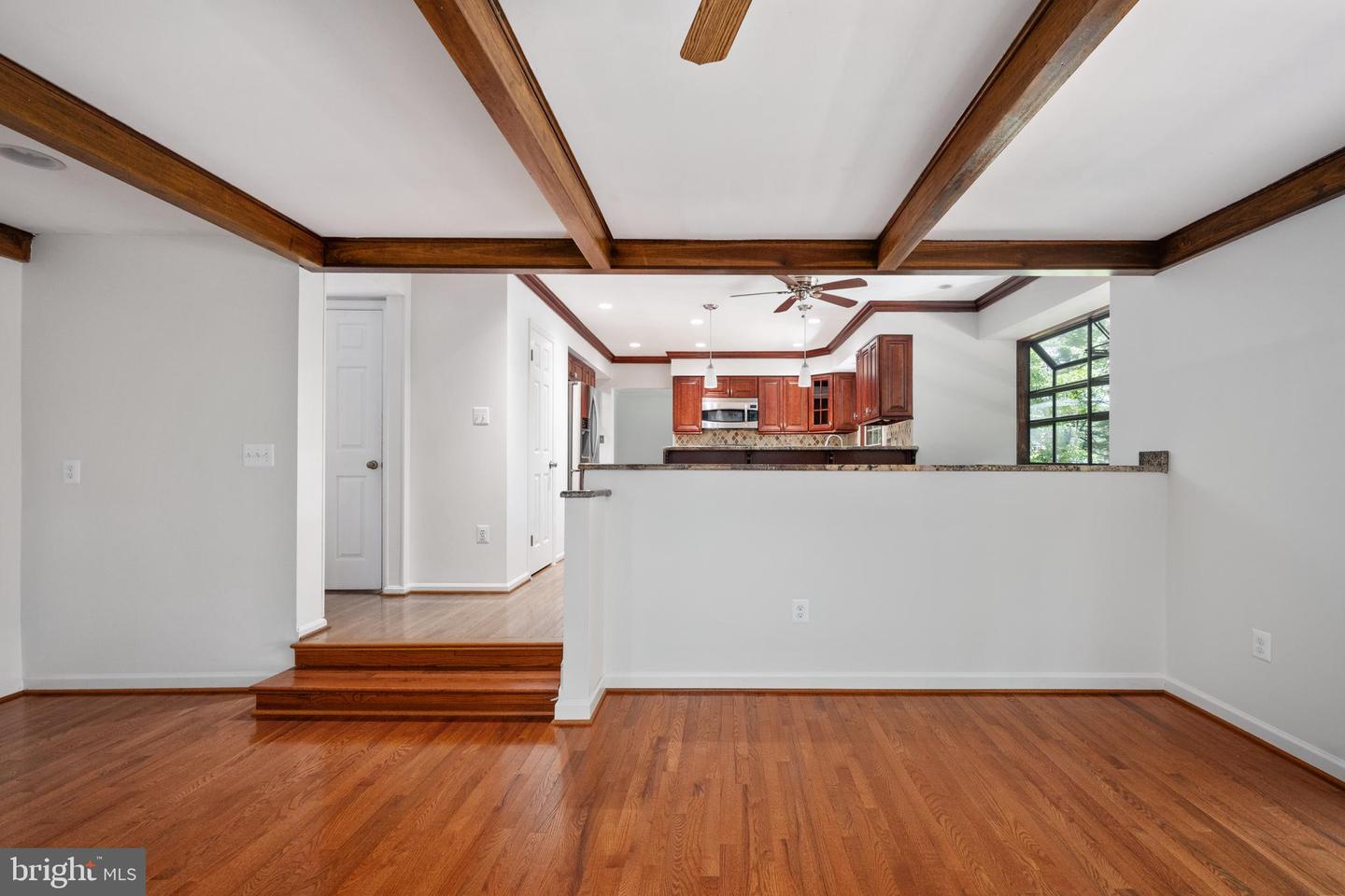 8412 SWEET PINE CT, SPRINGFIELD, Virginia 22153, 5 Bedrooms Bedrooms, ,4 BathroomsBathrooms,Residential,For sale,8412 SWEET PINE CT,VAFX2254322 MLS # VAFX2254322