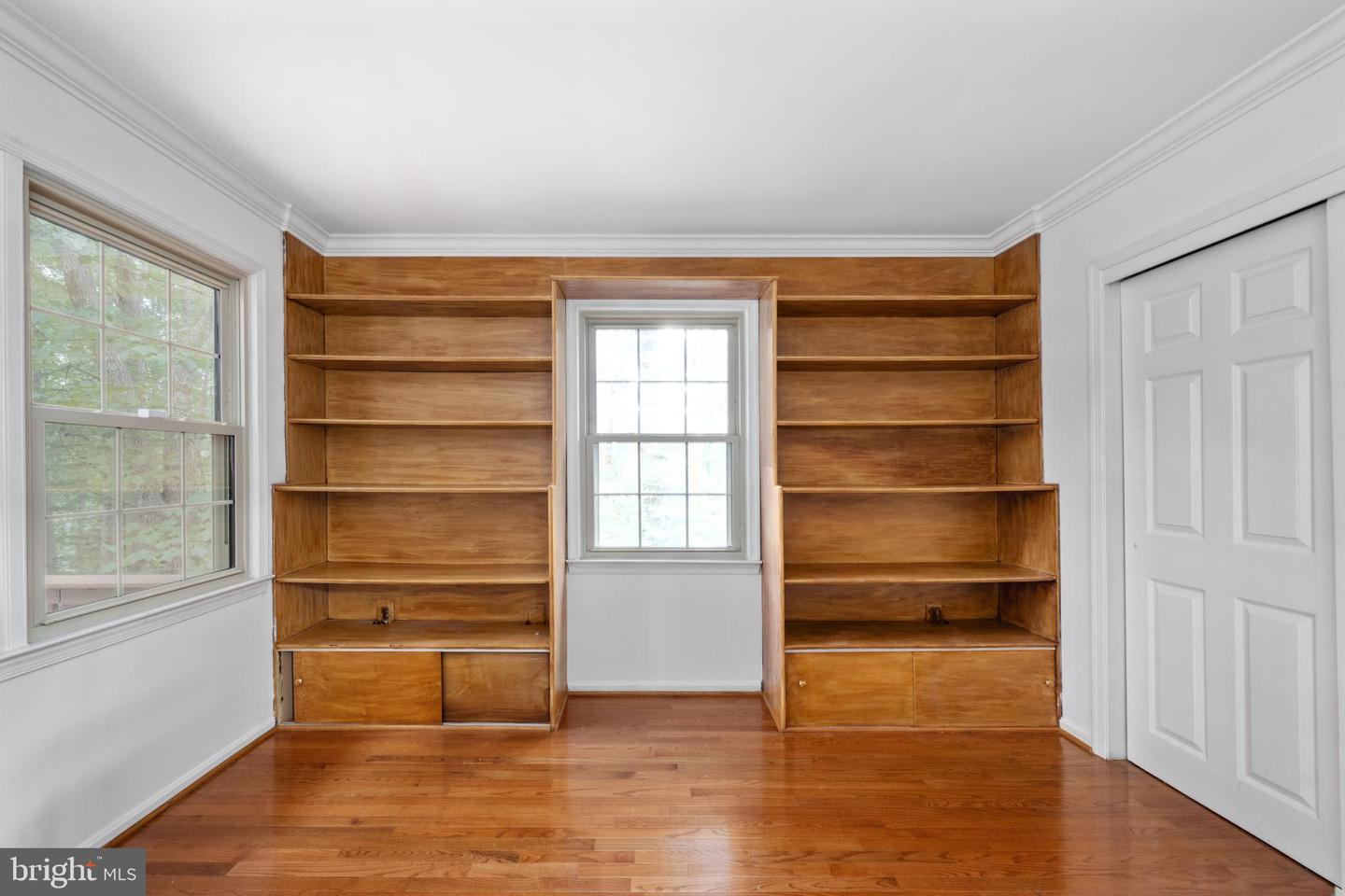 8412 SWEET PINE CT, SPRINGFIELD, Virginia 22153, 5 Bedrooms Bedrooms, ,4 BathroomsBathrooms,Residential,For sale,8412 SWEET PINE CT,VAFX2254322 MLS # VAFX2254322