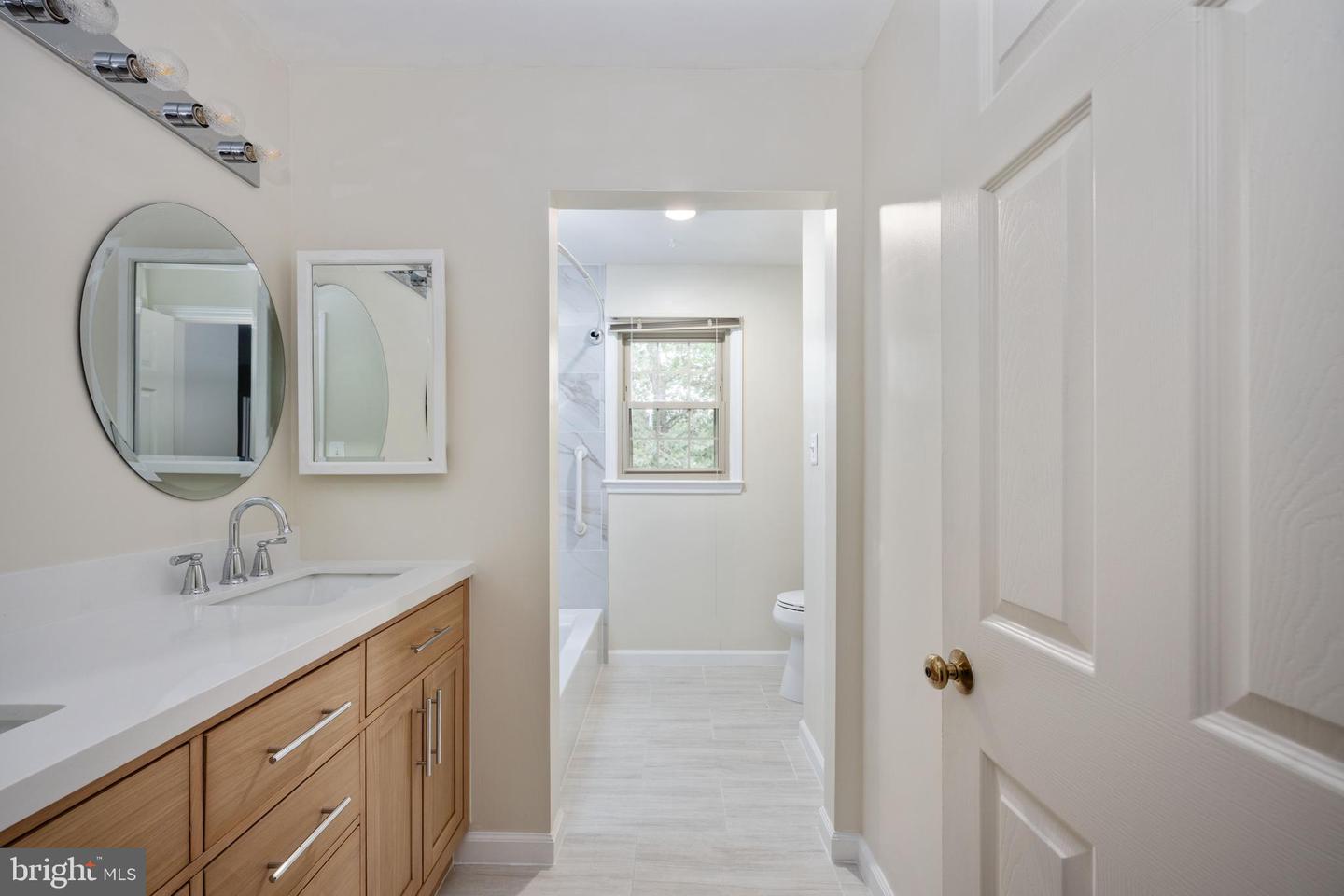 8412 SWEET PINE CT, SPRINGFIELD, Virginia 22153, 5 Bedrooms Bedrooms, ,4 BathroomsBathrooms,Residential,For sale,8412 SWEET PINE CT,VAFX2254322 MLS # VAFX2254322