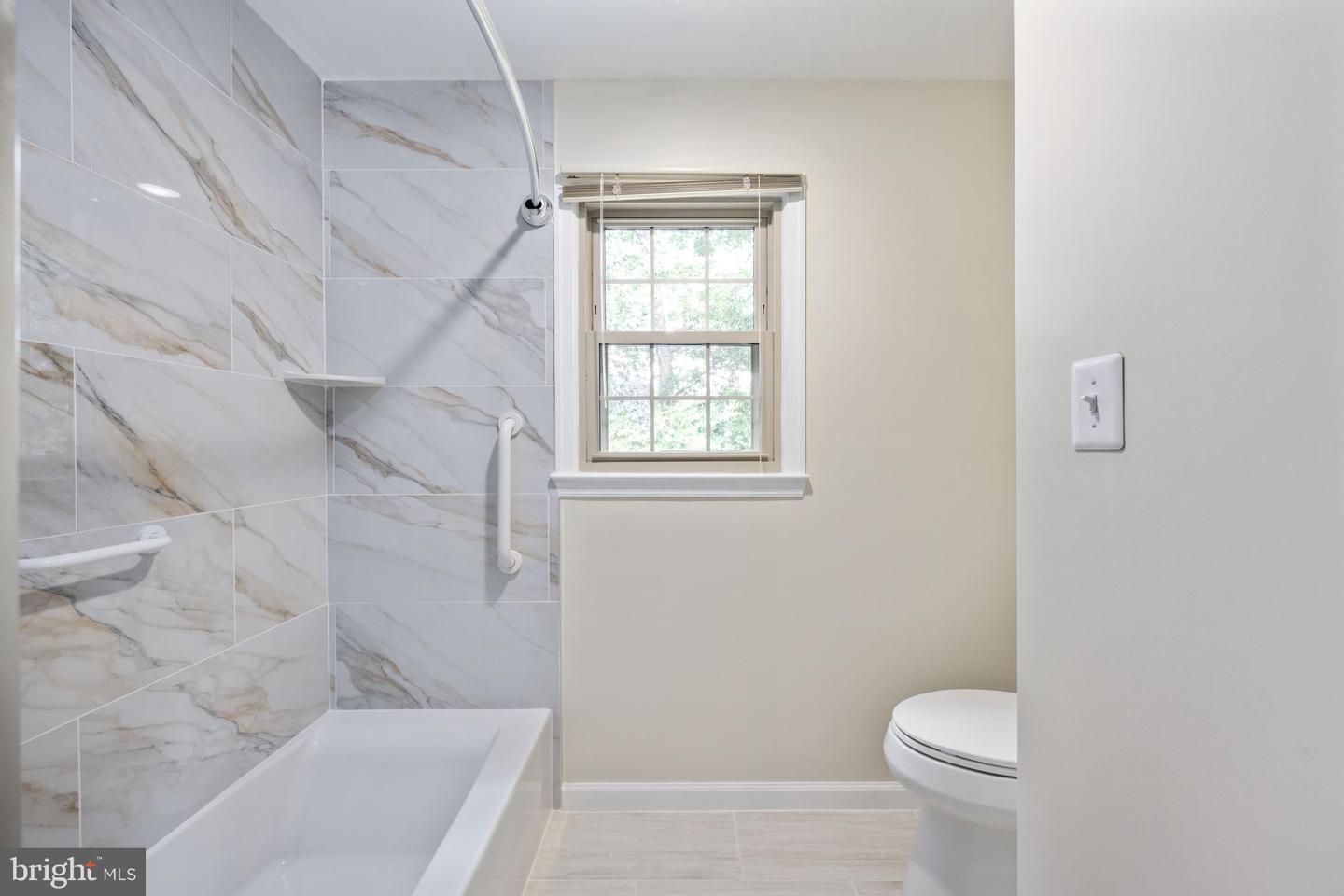 8412 SWEET PINE CT, SPRINGFIELD, Virginia 22153, 5 Bedrooms Bedrooms, ,4 BathroomsBathrooms,Residential,For sale,8412 SWEET PINE CT,VAFX2254322 MLS # VAFX2254322
