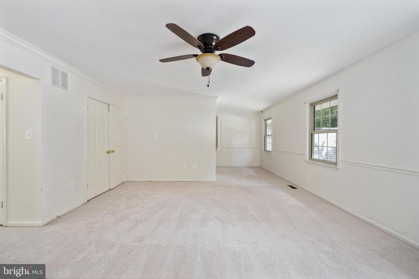 8412 SWEET PINE CT, SPRINGFIELD, Virginia 22153, 5 Bedrooms Bedrooms, ,4 BathroomsBathrooms,Residential,For sale,8412 SWEET PINE CT,VAFX2254322 MLS # VAFX2254322