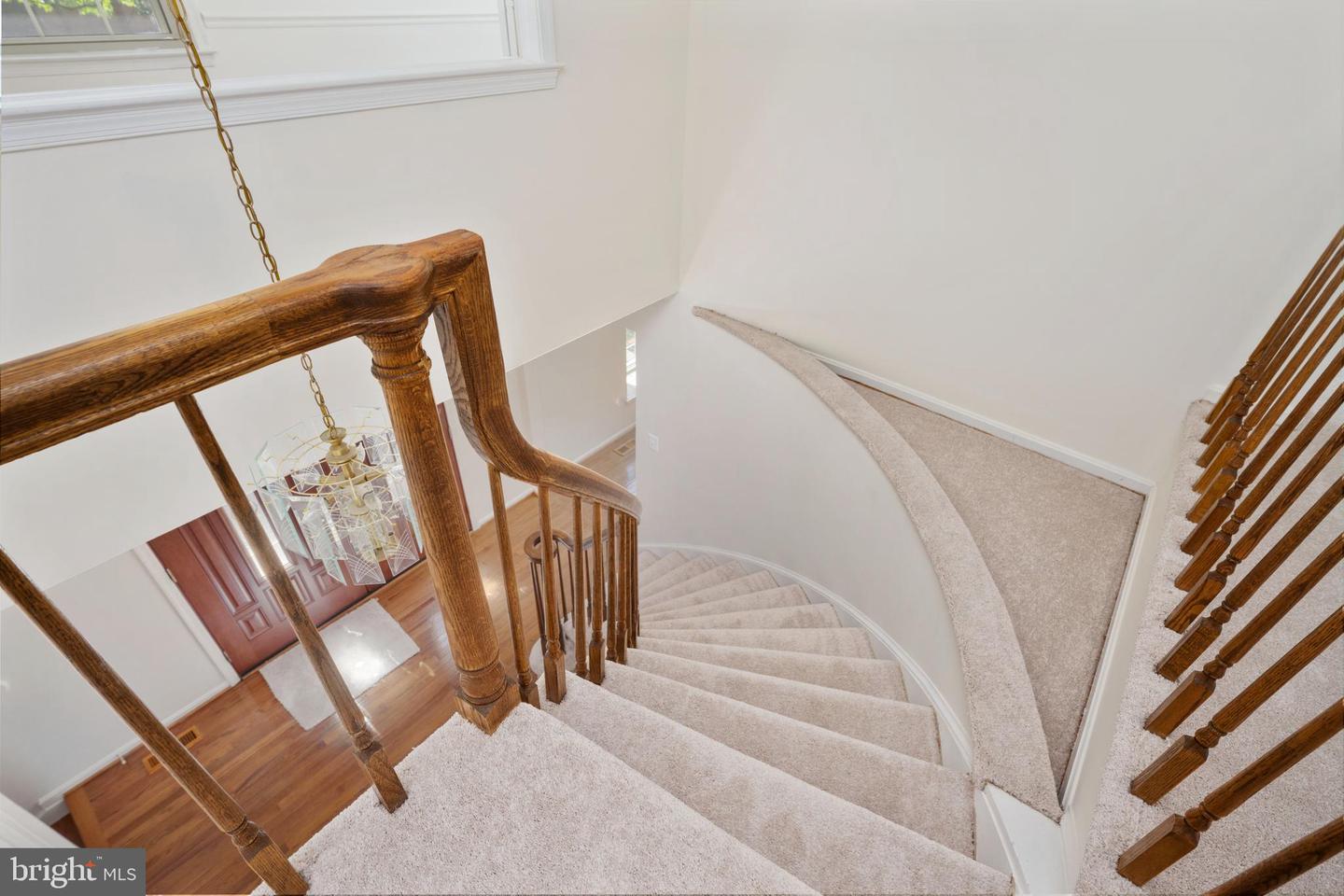 8412 SWEET PINE CT, SPRINGFIELD, Virginia 22153, 5 Bedrooms Bedrooms, ,4 BathroomsBathrooms,Residential,For sale,8412 SWEET PINE CT,VAFX2254322 MLS # VAFX2254322
