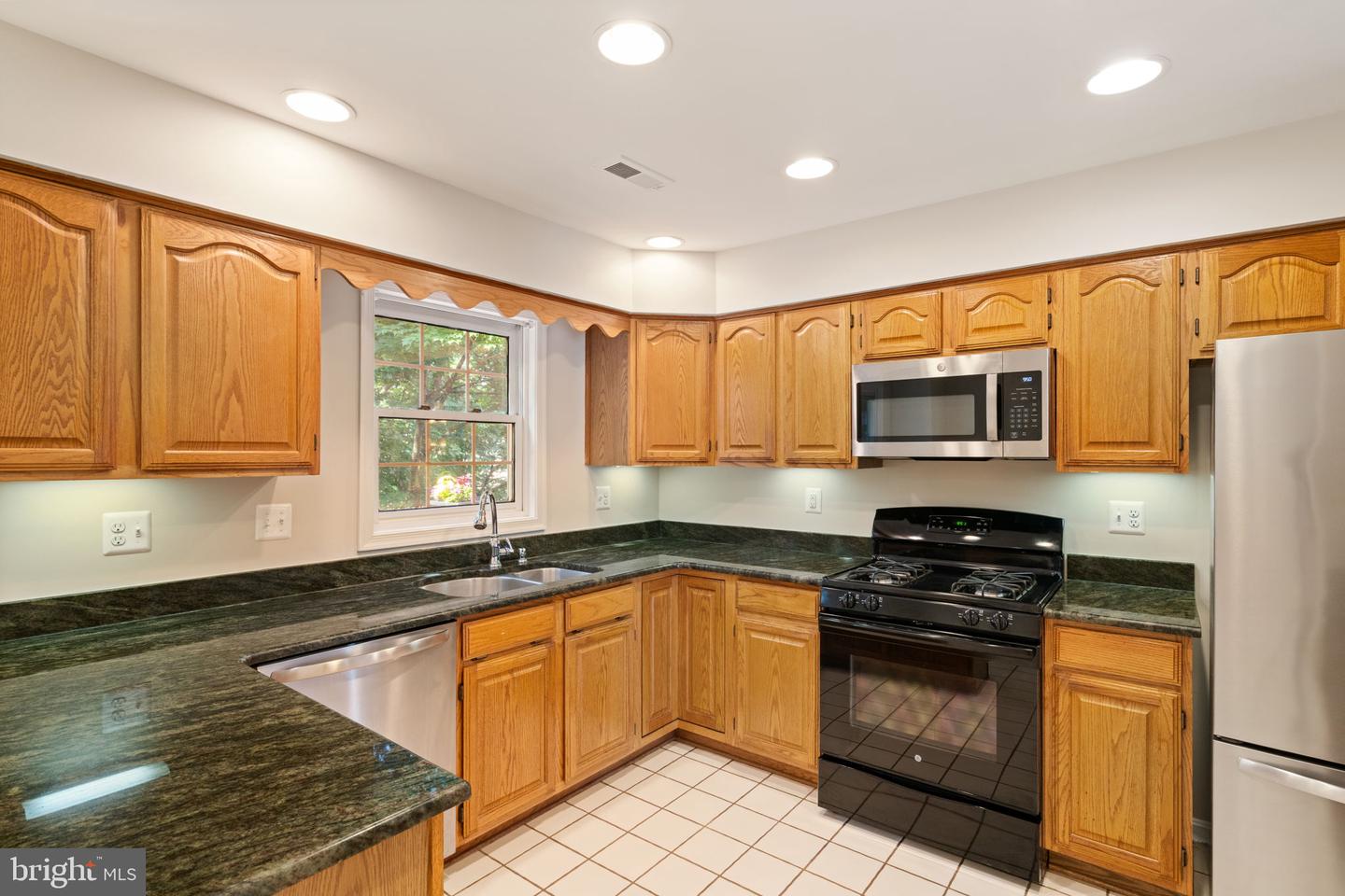 8037 TANWORTH CT, SPRINGFIELD, Virginia 22152, 4 Bedrooms Bedrooms, ,3 BathroomsBathrooms,Residential,For sale,8037 TANWORTH CT,VAFX2254330 MLS # VAFX2254330
