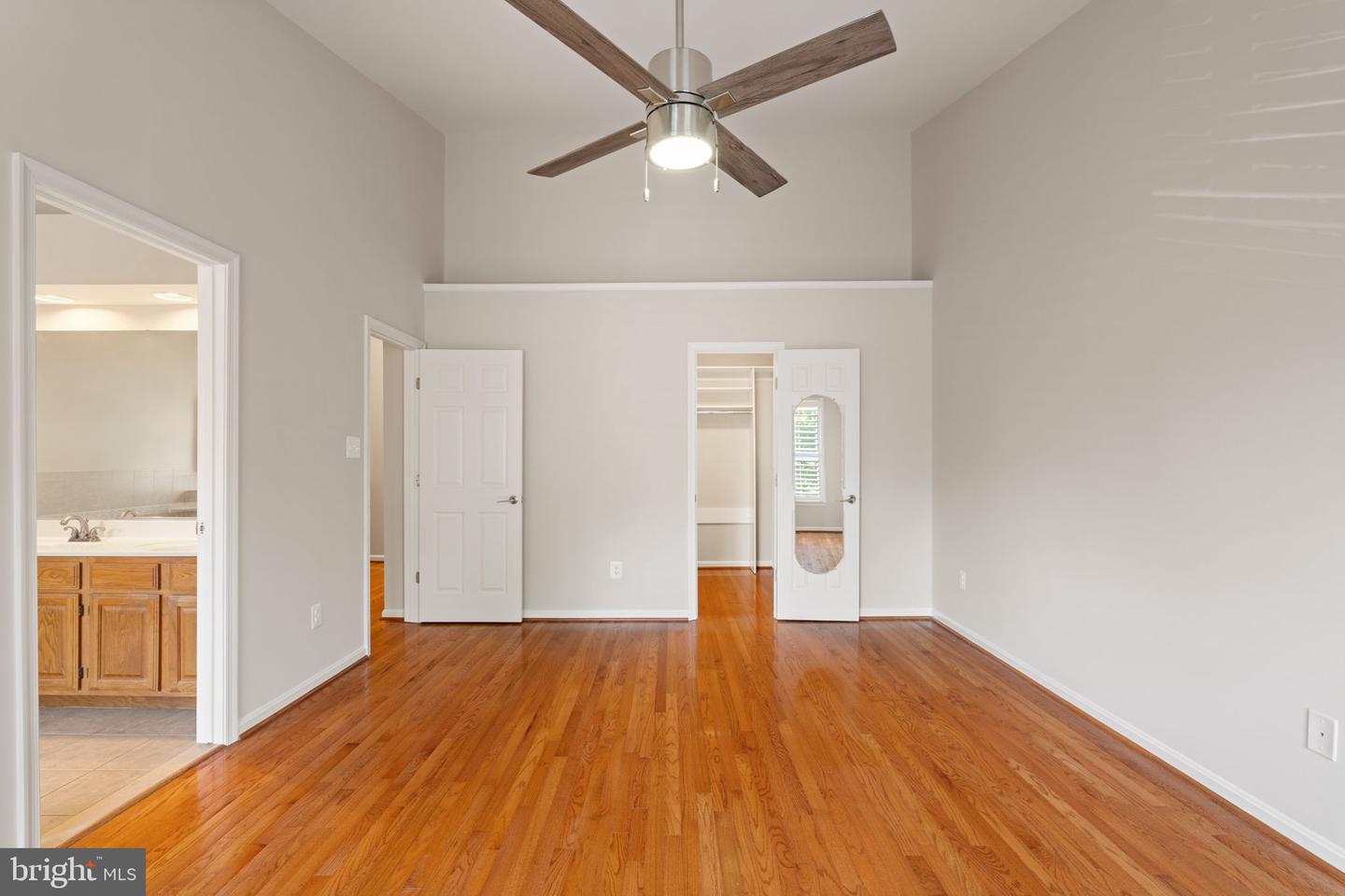 8037 TANWORTH CT, SPRINGFIELD, Virginia 22152, 4 Bedrooms Bedrooms, ,3 BathroomsBathrooms,Residential,For sale,8037 TANWORTH CT,VAFX2254330 MLS # VAFX2254330