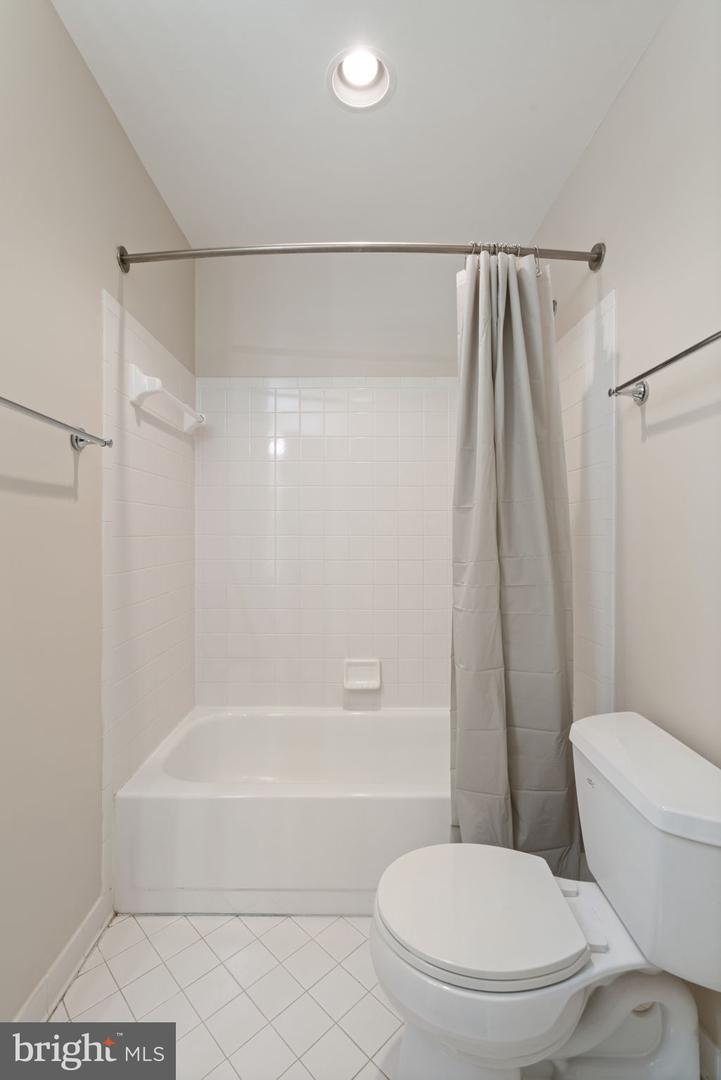 8037 TANWORTH CT, SPRINGFIELD, Virginia 22152, 4 Bedrooms Bedrooms, ,3 BathroomsBathrooms,Residential,For sale,8037 TANWORTH CT,VAFX2254330 MLS # VAFX2254330