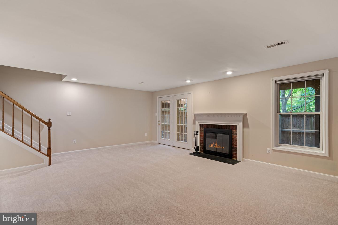 8037 TANWORTH CT, SPRINGFIELD, Virginia 22152, 4 Bedrooms Bedrooms, ,3 BathroomsBathrooms,Residential,For sale,8037 TANWORTH CT,VAFX2254330 MLS # VAFX2254330