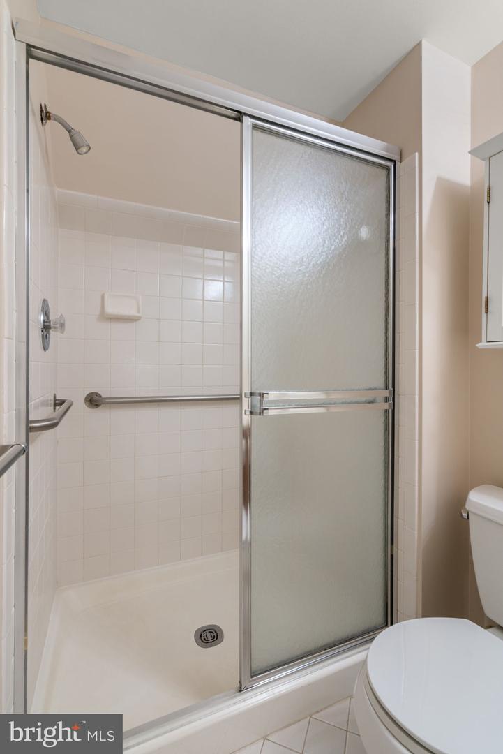 8037 TANWORTH CT, SPRINGFIELD, Virginia 22152, 4 Bedrooms Bedrooms, ,3 BathroomsBathrooms,Residential,For sale,8037 TANWORTH CT,VAFX2254330 MLS # VAFX2254330