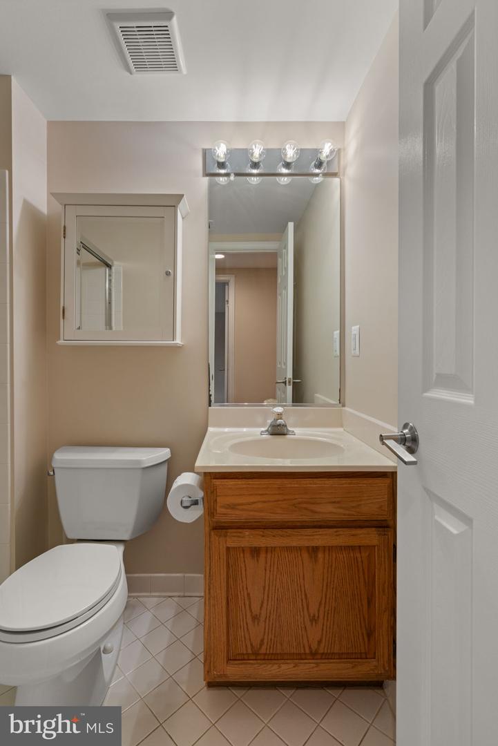 8037 TANWORTH CT, SPRINGFIELD, Virginia 22152, 4 Bedrooms Bedrooms, ,3 BathroomsBathrooms,Residential,For sale,8037 TANWORTH CT,VAFX2254330 MLS # VAFX2254330