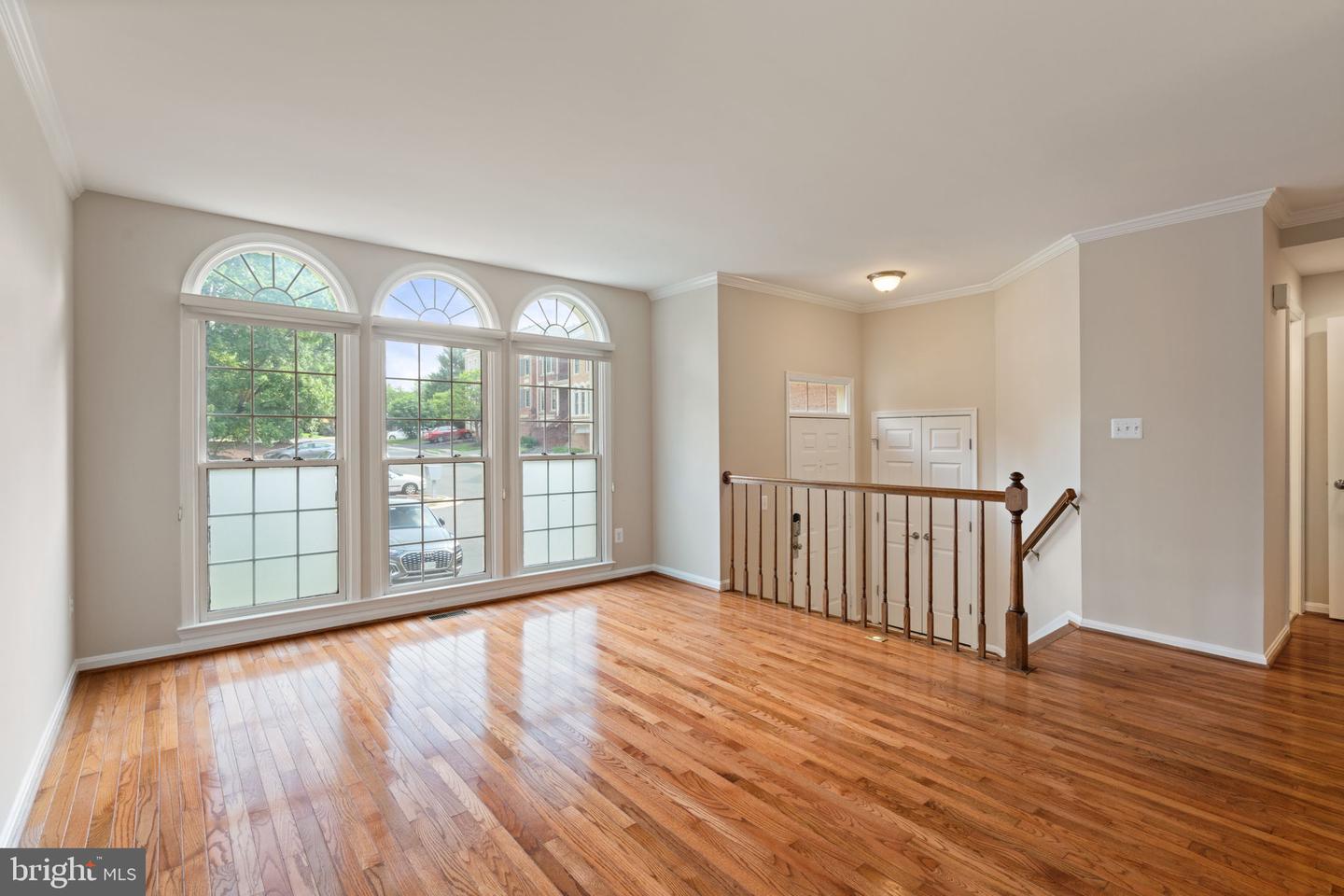 8037 TANWORTH CT, SPRINGFIELD, Virginia 22152, 4 Bedrooms Bedrooms, ,3 BathroomsBathrooms,Residential,For sale,8037 TANWORTH CT,VAFX2254330 MLS # VAFX2254330