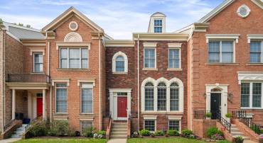 8037 TANWORTH CT, SPRINGFIELD, Virginia 22152, 4 Bedrooms Bedrooms, ,3 BathroomsBathrooms,Residential,For sale,8037 TANWORTH CT,VAFX2254330 MLS # VAFX2254330