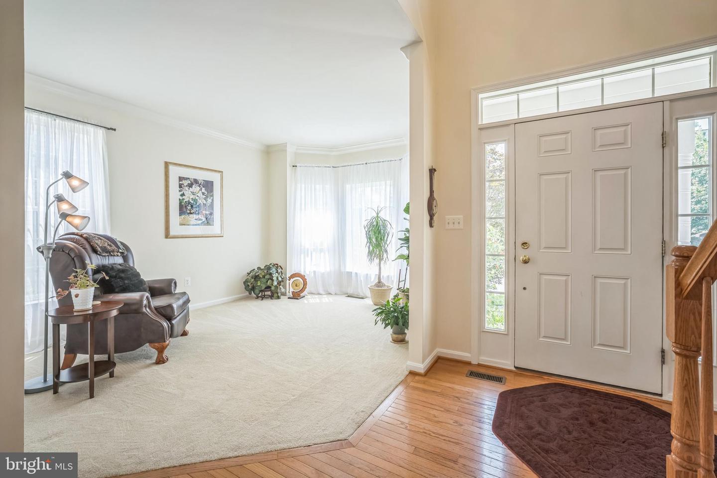 35540 COLLINGTON DR, ROUND HILL, Virginia 20141, 5 Bedrooms Bedrooms, ,3 BathroomsBathrooms,Residential,For sale,35540 COLLINGTON DR,VALO2101198 MLS # VALO2101198