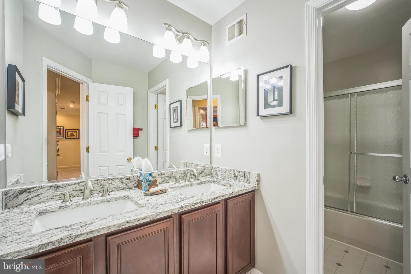 35540 COLLINGTON DR, ROUND HILL, Virginia 20141, 5 Bedrooms Bedrooms, ,3 BathroomsBathrooms,Residential,For sale,35540 COLLINGTON DR,VALO2101198 MLS # VALO2101198