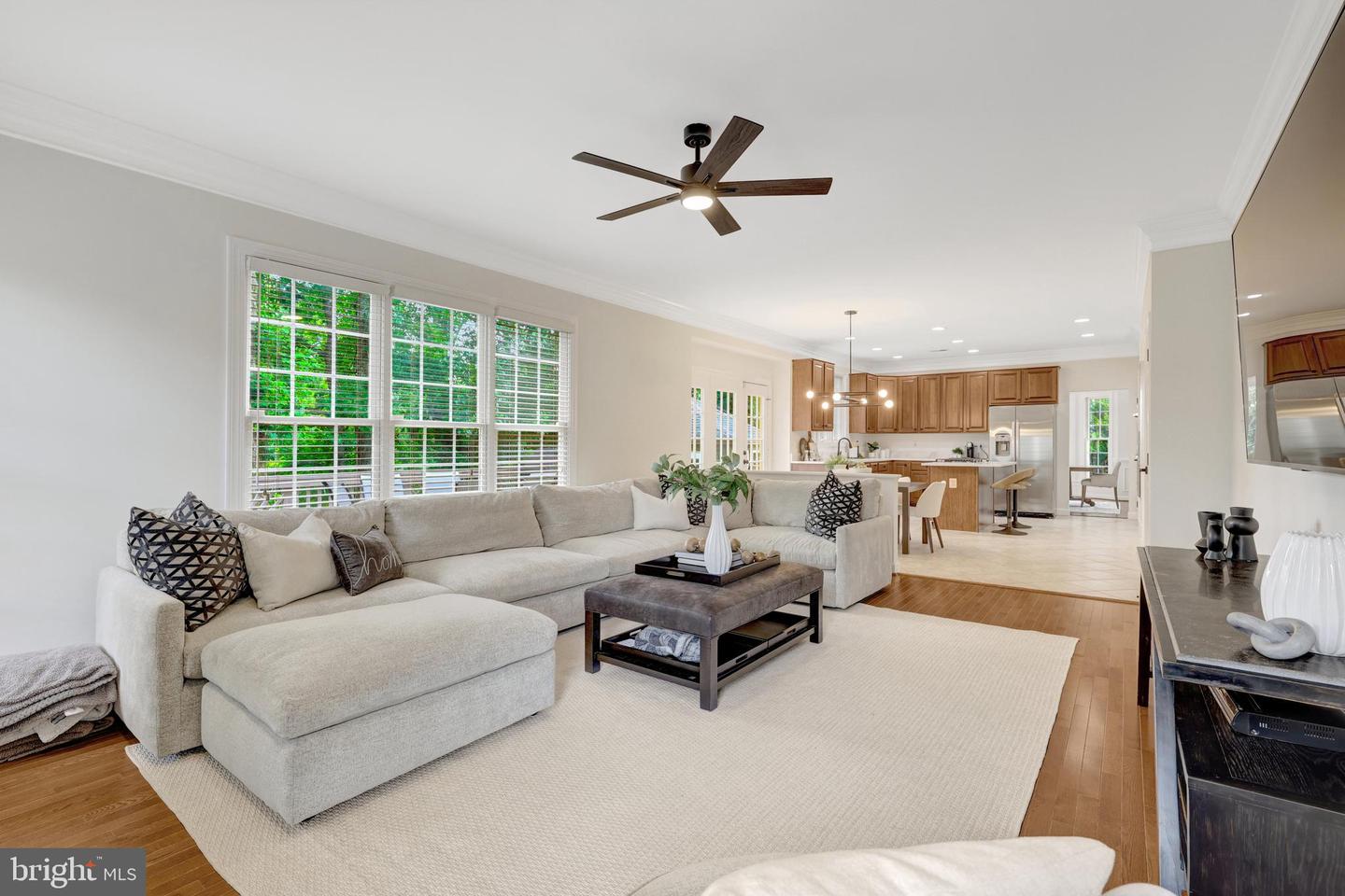 5271 TRACTOR LN, FAIRFAX, Virginia 22030, 5 Bedrooms Bedrooms, ,4 BathroomsBathrooms,Residential,For sale,5271 TRACTOR LN,VAFX2253790 MLS # VAFX2253790