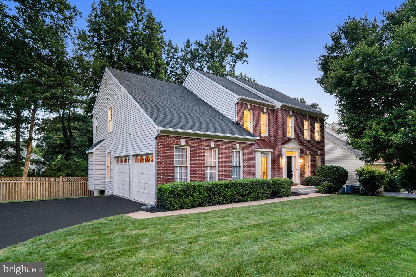 5271 TRACTOR LN, FAIRFAX, Virginia 22030, 5 Bedrooms Bedrooms, ,4 BathroomsBathrooms,Residential,For sale,5271 TRACTOR LN,VAFX2253790 MLS # VAFX2253790