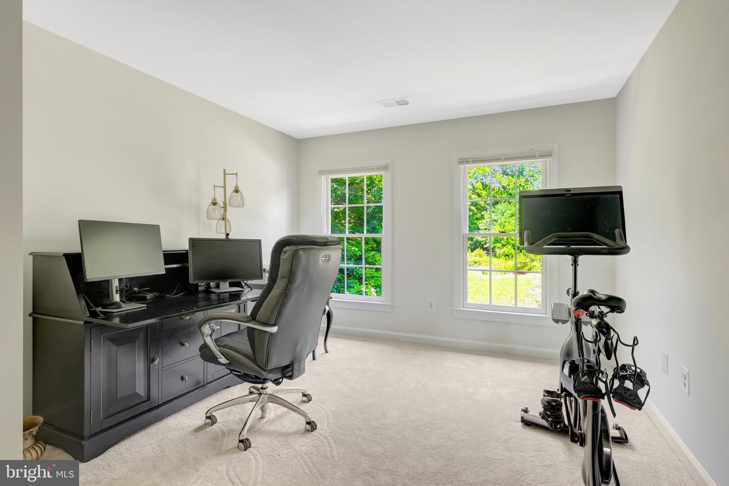5271 TRACTOR LN, FAIRFAX, Virginia 22030, 5 Bedrooms Bedrooms, ,4 BathroomsBathrooms,Residential,For sale,5271 TRACTOR LN,VAFX2253790 MLS # VAFX2253790