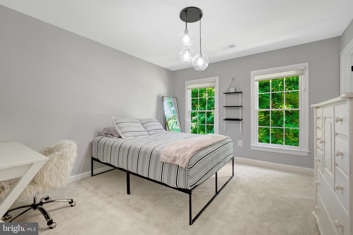 5271 TRACTOR LN, FAIRFAX, Virginia 22030, 5 Bedrooms Bedrooms, ,4 BathroomsBathrooms,Residential,For sale,5271 TRACTOR LN,VAFX2253790 MLS # VAFX2253790