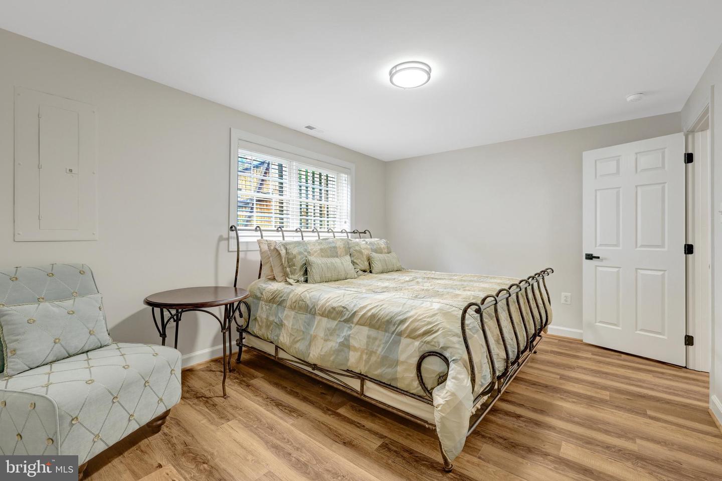 5271 TRACTOR LN, FAIRFAX, Virginia 22030, 5 Bedrooms Bedrooms, ,4 BathroomsBathrooms,Residential,For sale,5271 TRACTOR LN,VAFX2253790 MLS # VAFX2253790
