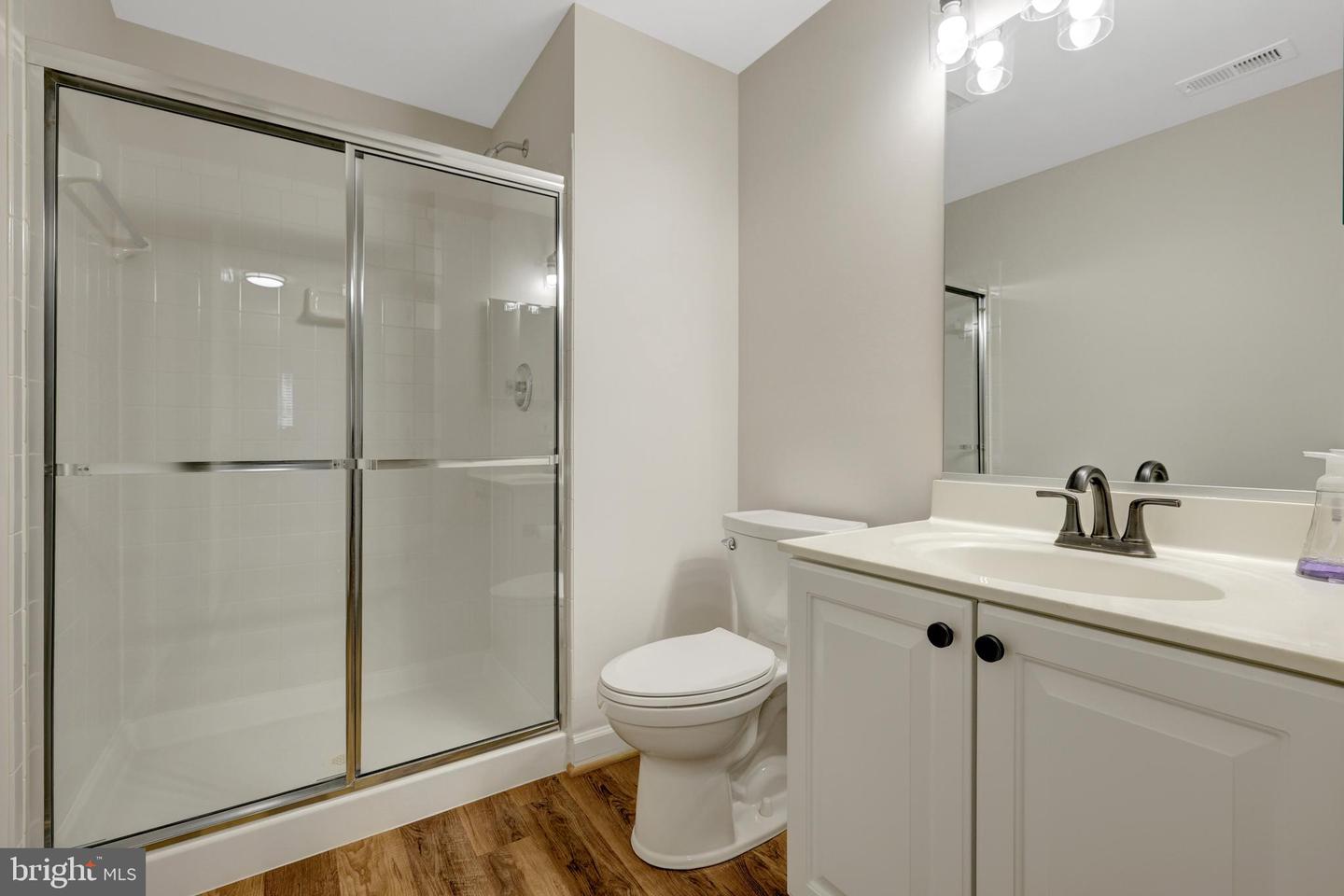 5271 TRACTOR LN, FAIRFAX, Virginia 22030, 5 Bedrooms Bedrooms, ,4 BathroomsBathrooms,Residential,For sale,5271 TRACTOR LN,VAFX2253790 MLS # VAFX2253790