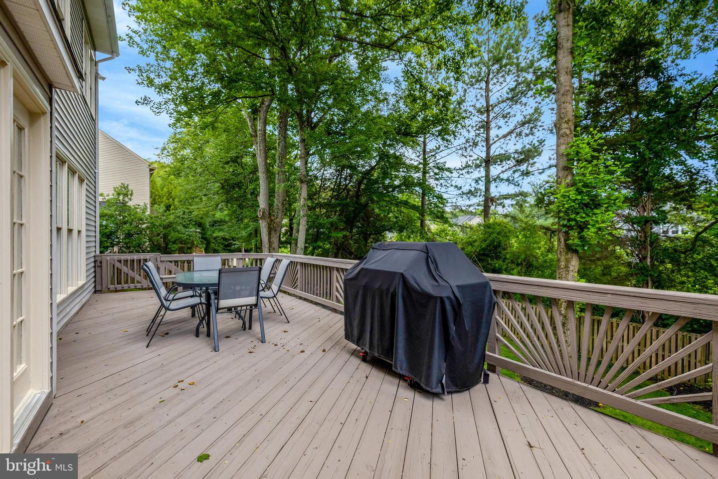 5271 TRACTOR LN, FAIRFAX, Virginia 22030, 5 Bedrooms Bedrooms, ,4 BathroomsBathrooms,Residential,For sale,5271 TRACTOR LN,VAFX2253790 MLS # VAFX2253790