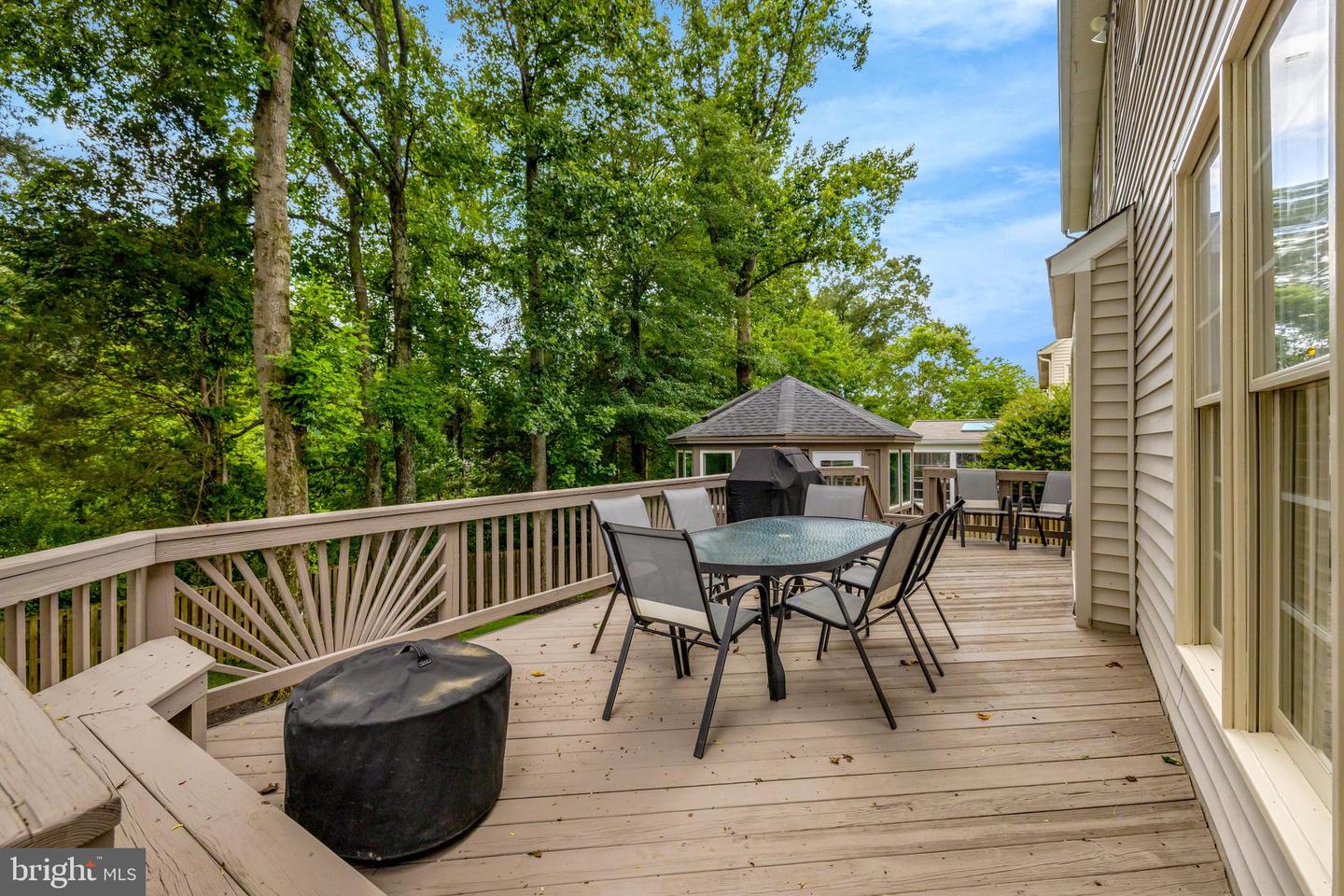 5271 TRACTOR LN, FAIRFAX, Virginia 22030, 5 Bedrooms Bedrooms, ,4 BathroomsBathrooms,Residential,For sale,5271 TRACTOR LN,VAFX2253790 MLS # VAFX2253790