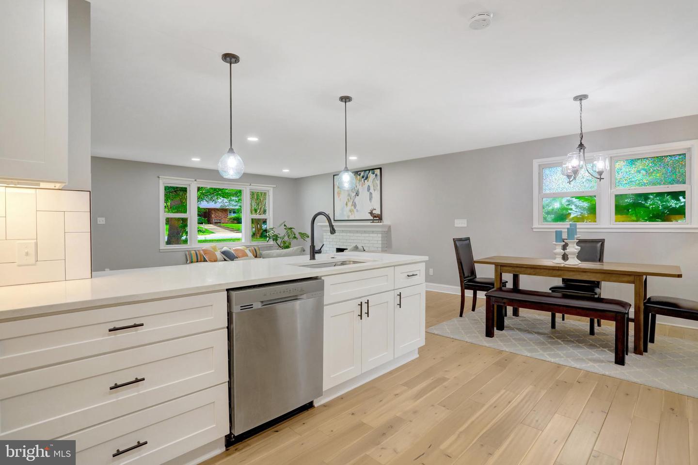5418 INVERCHAPEL RD, SPRINGFIELD, Virginia 22151, 4 Bedrooms Bedrooms, ,3 BathroomsBathrooms,Residential,For sale,5418 INVERCHAPEL RD,VAFX2254392 MLS # VAFX2254392