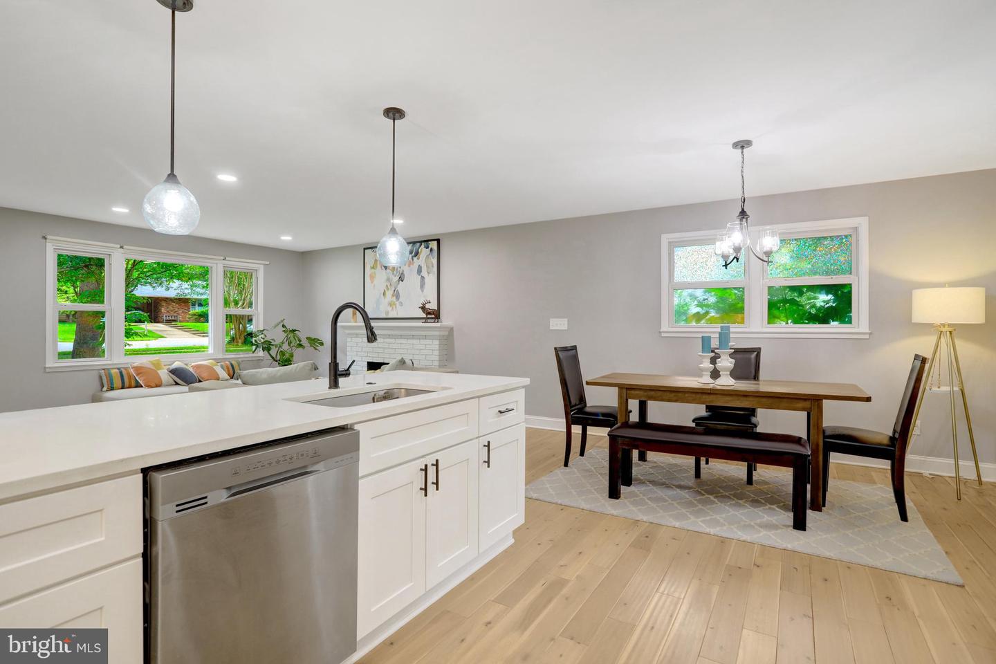 5418 INVERCHAPEL RD, SPRINGFIELD, Virginia 22151, 4 Bedrooms Bedrooms, ,3 BathroomsBathrooms,Residential,For sale,5418 INVERCHAPEL RD,VAFX2254392 MLS # VAFX2254392