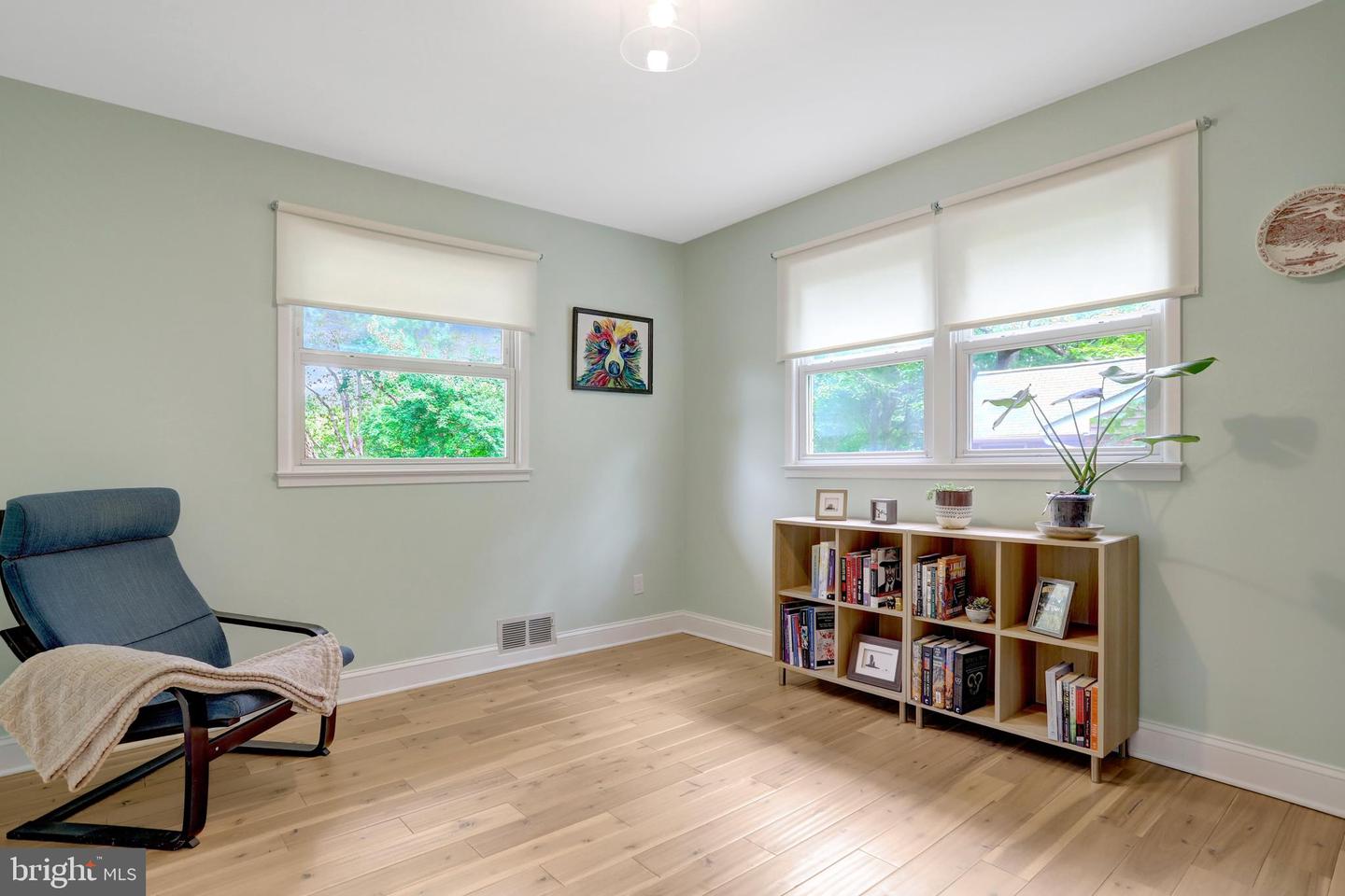 5418 INVERCHAPEL RD, SPRINGFIELD, Virginia 22151, 4 Bedrooms Bedrooms, ,3 BathroomsBathrooms,Residential,For sale,5418 INVERCHAPEL RD,VAFX2254392 MLS # VAFX2254392