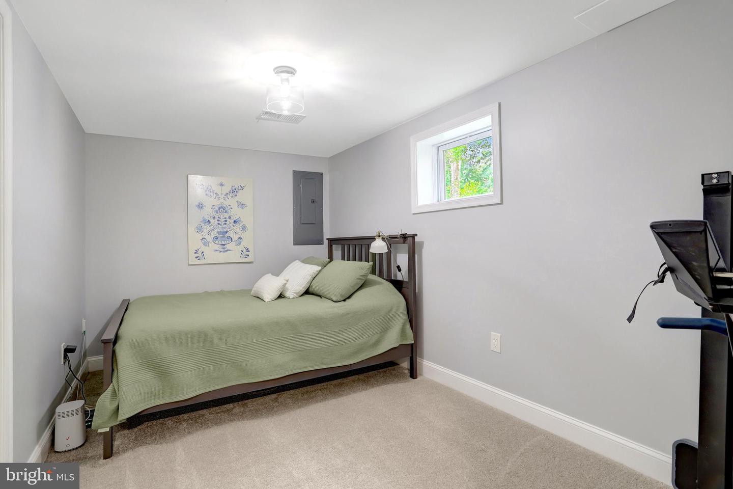 5418 INVERCHAPEL RD, SPRINGFIELD, Virginia 22151, 4 Bedrooms Bedrooms, ,3 BathroomsBathrooms,Residential,For sale,5418 INVERCHAPEL RD,VAFX2254392 MLS # VAFX2254392