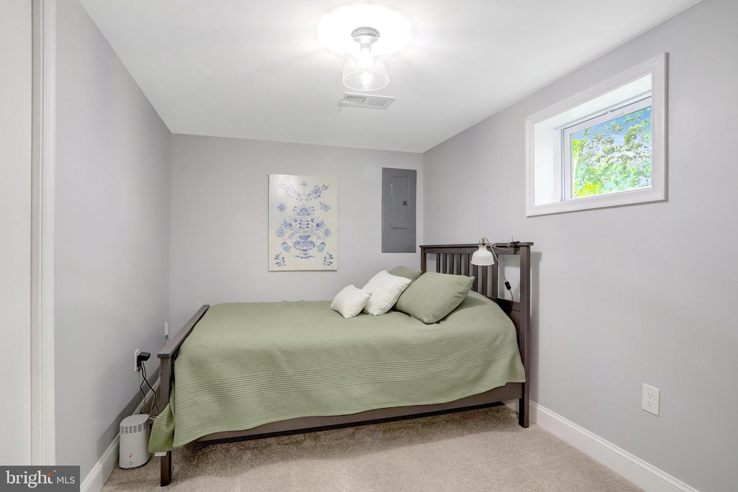 5418 INVERCHAPEL RD, SPRINGFIELD, Virginia 22151, 4 Bedrooms Bedrooms, ,3 BathroomsBathrooms,Residential,For sale,5418 INVERCHAPEL RD,VAFX2254392 MLS # VAFX2254392