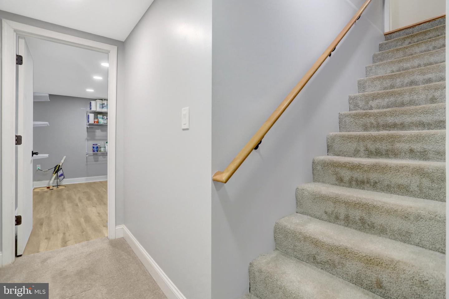 5418 INVERCHAPEL RD, SPRINGFIELD, Virginia 22151, 4 Bedrooms Bedrooms, ,3 BathroomsBathrooms,Residential,For sale,5418 INVERCHAPEL RD,VAFX2254392 MLS # VAFX2254392