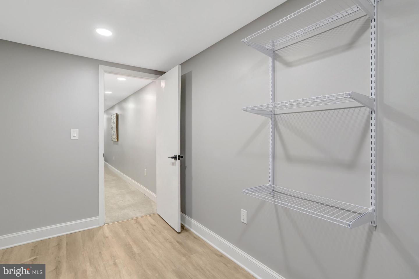 5418 INVERCHAPEL RD, SPRINGFIELD, Virginia 22151, 4 Bedrooms Bedrooms, ,3 BathroomsBathrooms,Residential,For sale,5418 INVERCHAPEL RD,VAFX2254392 MLS # VAFX2254392