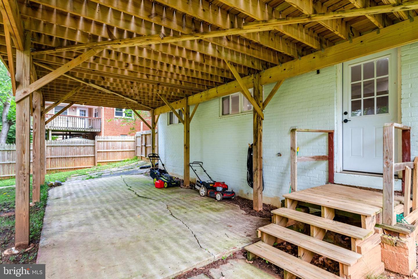 5418 INVERCHAPEL RD, SPRINGFIELD, Virginia 22151, 4 Bedrooms Bedrooms, ,3 BathroomsBathrooms,Residential,For sale,5418 INVERCHAPEL RD,VAFX2254392 MLS # VAFX2254392