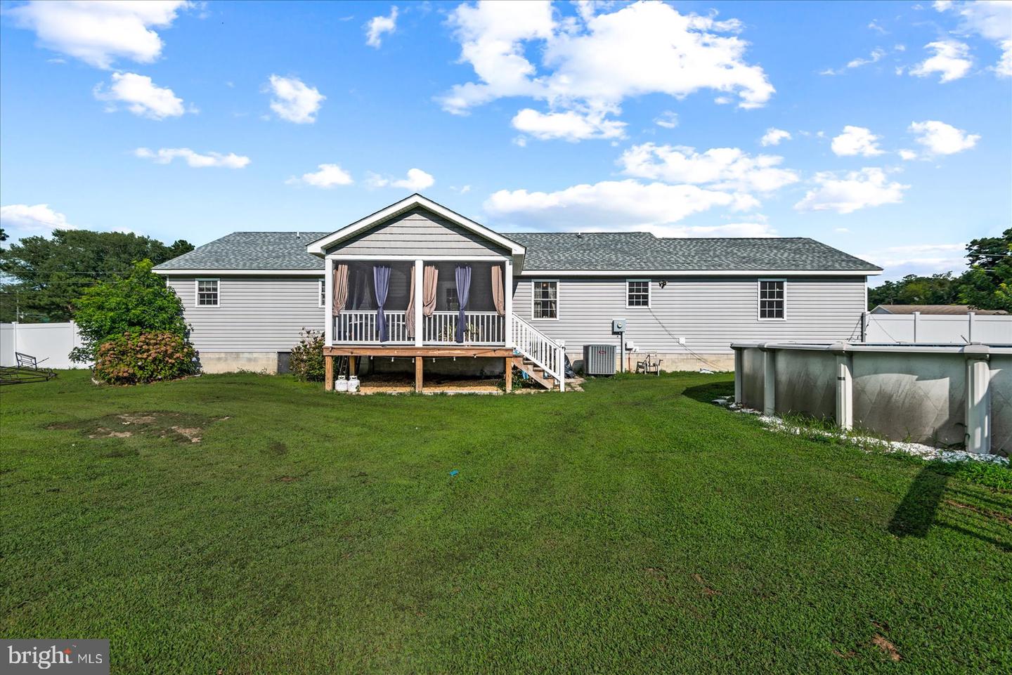 307 BEACON COURT, MONTROSS, Virginia 22520, 3 Bedrooms Bedrooms, ,2 BathroomsBathrooms,Residential,For sale,307 BEACON COURT,VAWE2009232 MLS # VAWE2009232