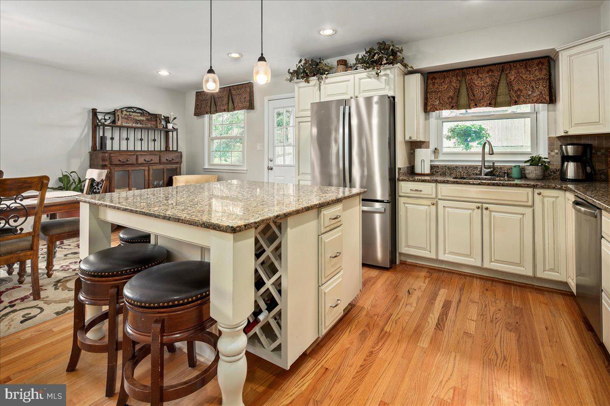 8600 CHERRY VALLEY LN, ALEXANDRIA, Virginia 22309, 4 Bedrooms Bedrooms, ,3 BathroomsBathrooms,Residential,For sale,8600 CHERRY VALLEY LN,VAFX2253324 MLS # VAFX2253324