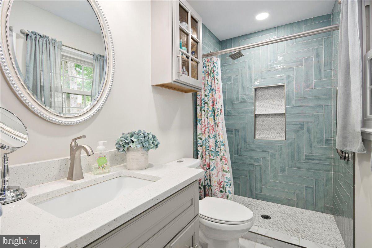 8600 CHERRY VALLEY LN, ALEXANDRIA, Virginia 22309, 4 Bedrooms Bedrooms, ,3 BathroomsBathrooms,Residential,For sale,8600 CHERRY VALLEY LN,VAFX2253324 MLS # VAFX2253324