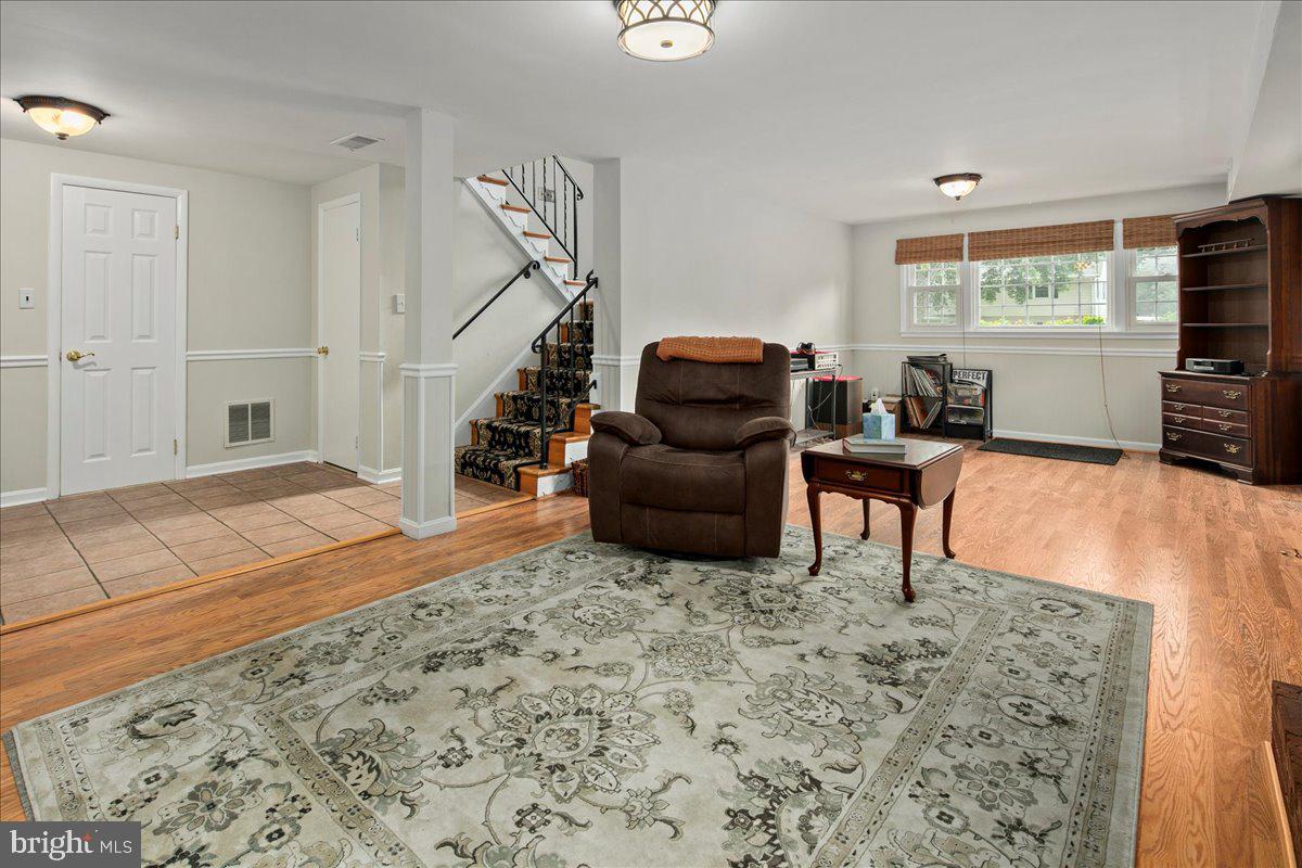 8600 CHERRY VALLEY LN, ALEXANDRIA, Virginia 22309, 4 Bedrooms Bedrooms, ,3 BathroomsBathrooms,Residential,For sale,8600 CHERRY VALLEY LN,VAFX2253324 MLS # VAFX2253324
