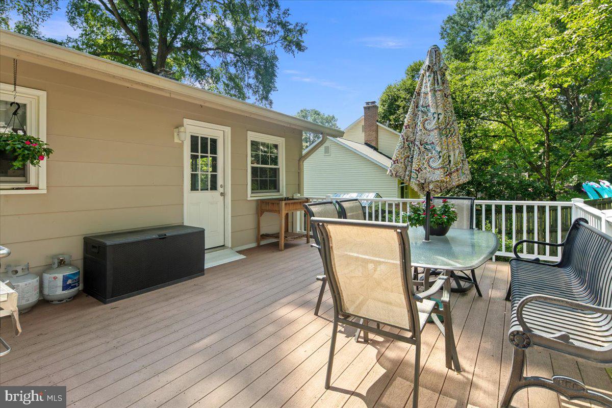 8600 CHERRY VALLEY LN, ALEXANDRIA, Virginia 22309, 4 Bedrooms Bedrooms, ,3 BathroomsBathrooms,Residential,For sale,8600 CHERRY VALLEY LN,VAFX2253324 MLS # VAFX2253324